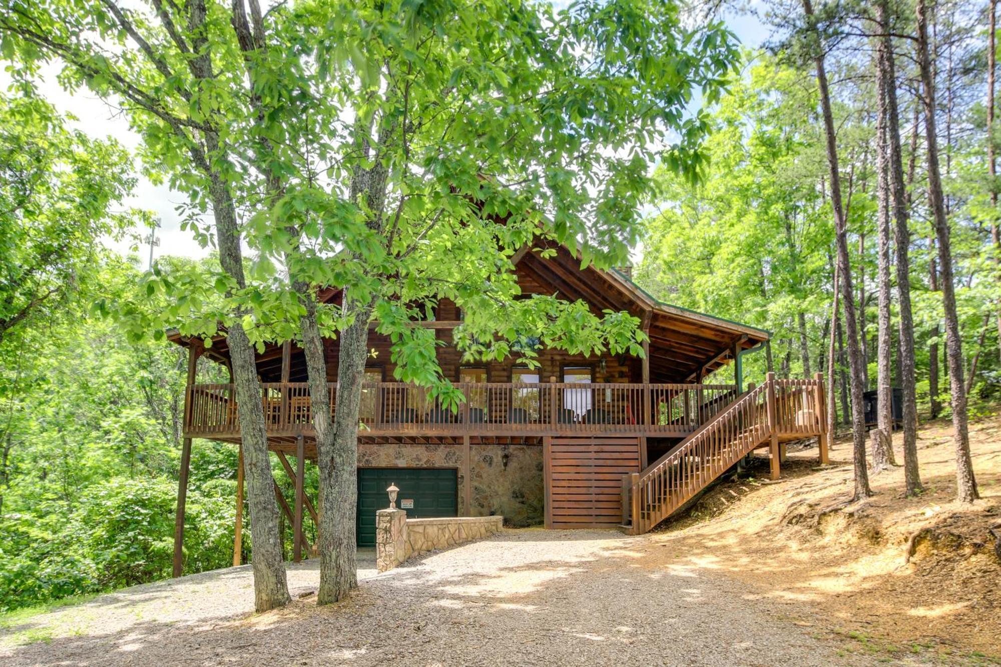 Sevierville Cabin With Deck Minutes To Pigeon Forge Екстериор снимка