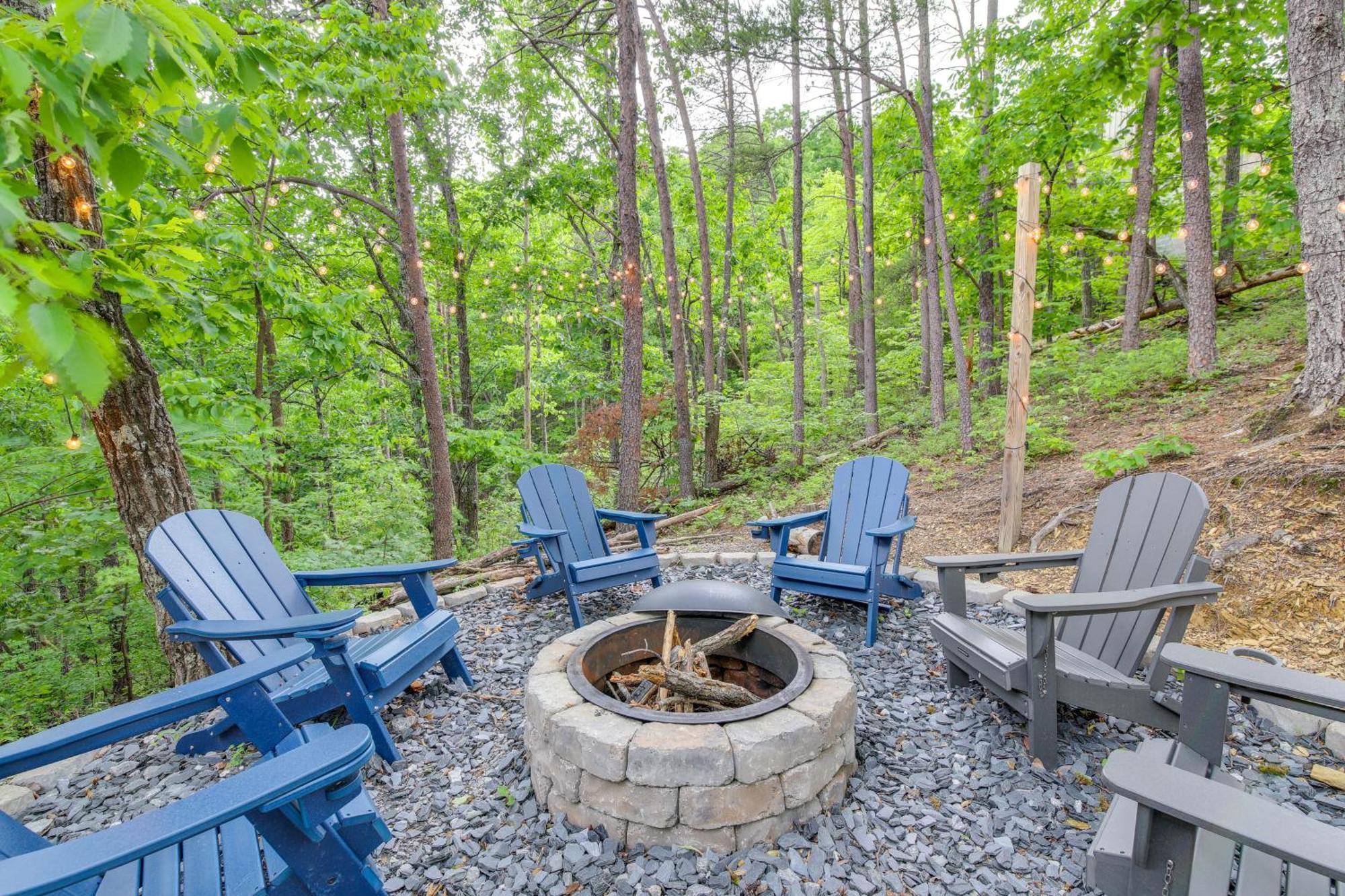 Sevierville Cabin With Deck Minutes To Pigeon Forge Екстериор снимка
