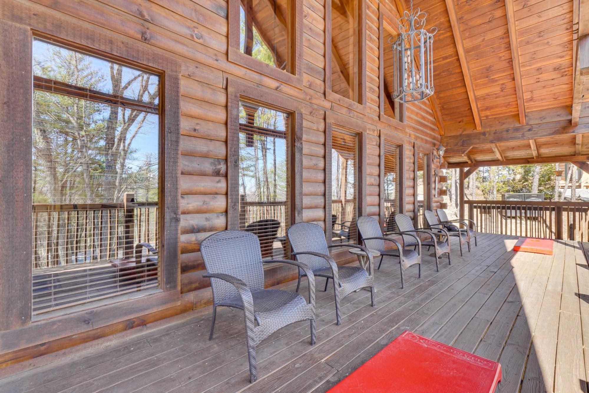 Sevierville Cabin With Deck Minutes To Pigeon Forge Екстериор снимка