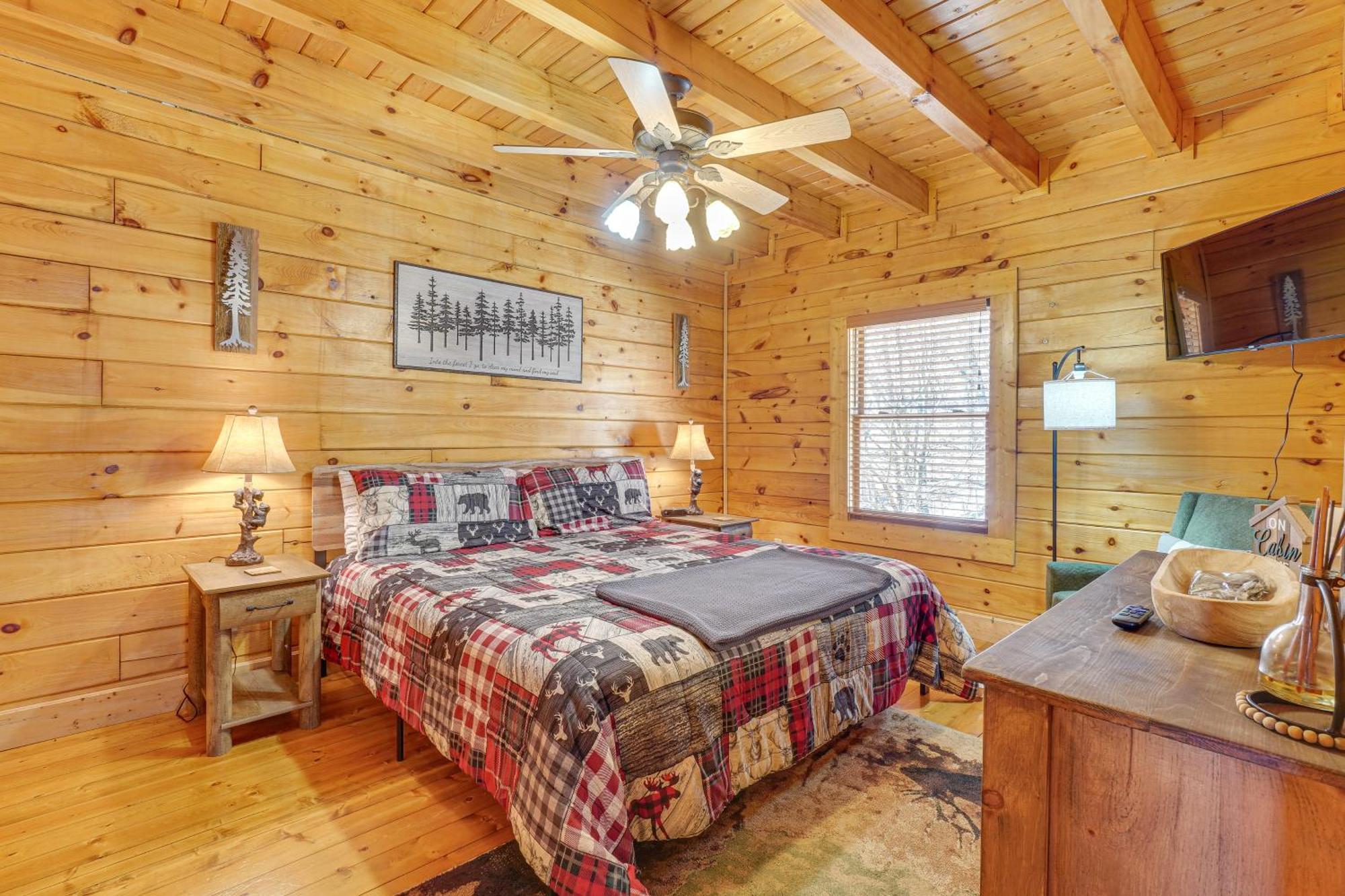 Sevierville Cabin With Deck Minutes To Pigeon Forge Екстериор снимка