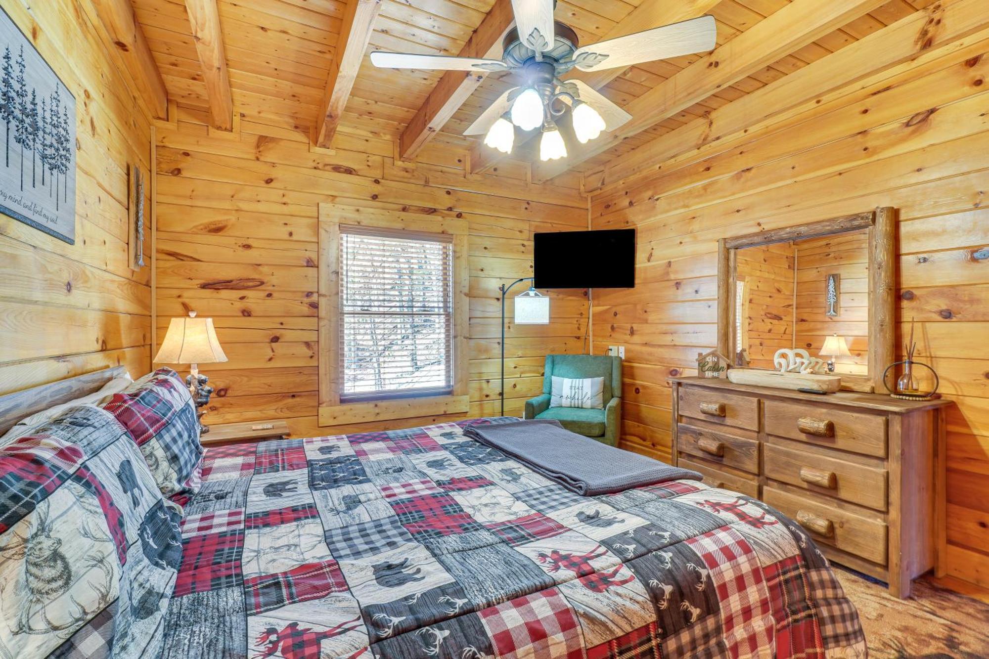 Sevierville Cabin With Deck Minutes To Pigeon Forge Екстериор снимка
